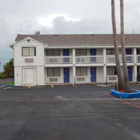 Motel 6 포틀랜드 외부 사진